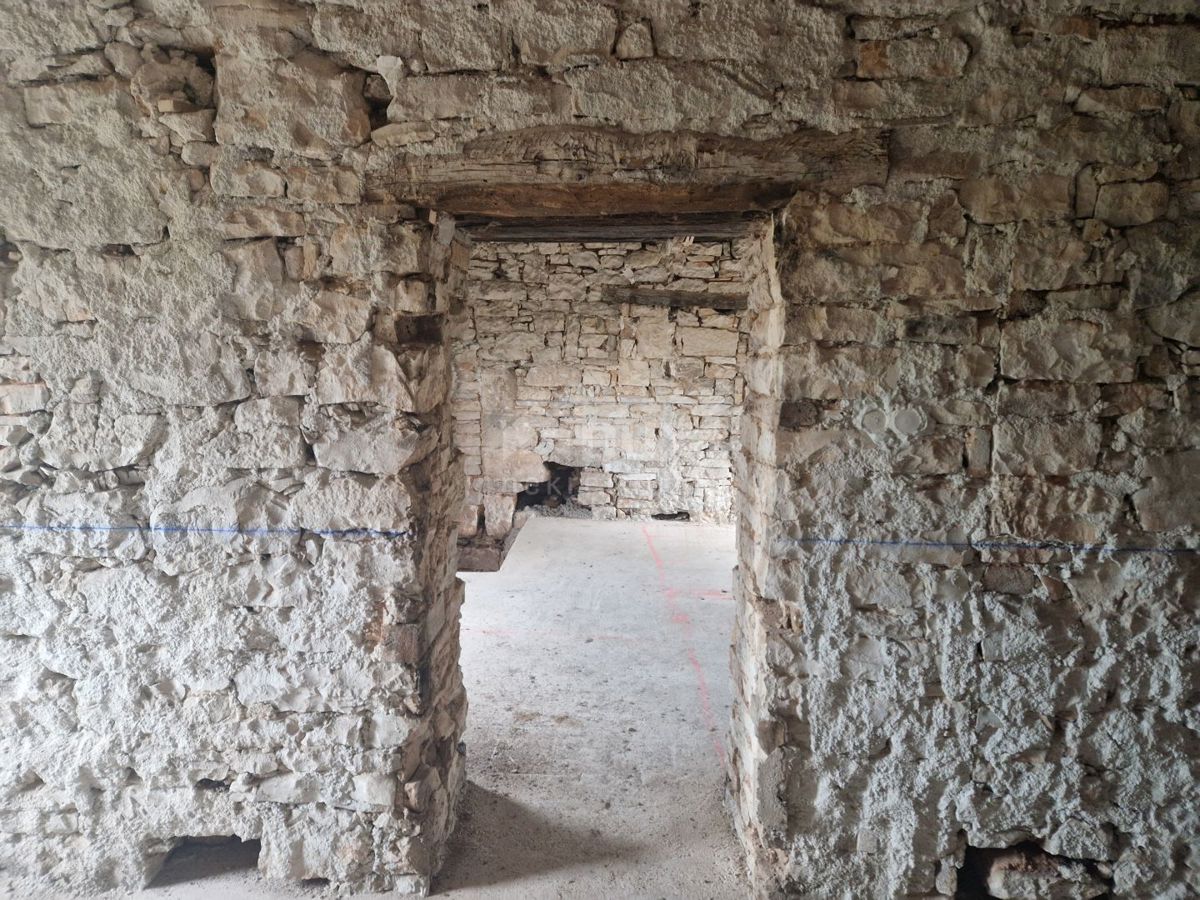 ISTRIA, LOVREČ - Casa in pietra d'Istria con vista meravigliosa