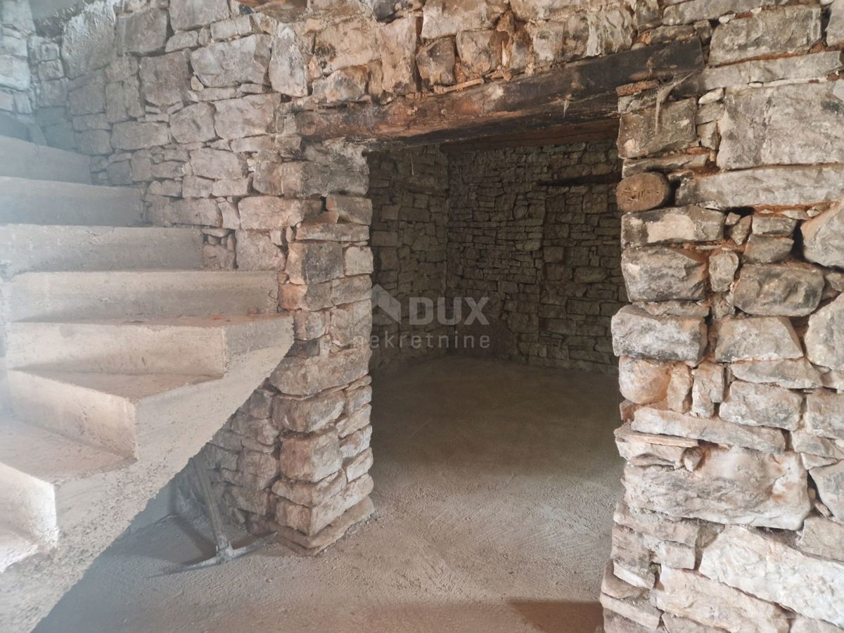 ISTRIA, LOVREČ - Casa in pietra d'Istria con vista meravigliosa