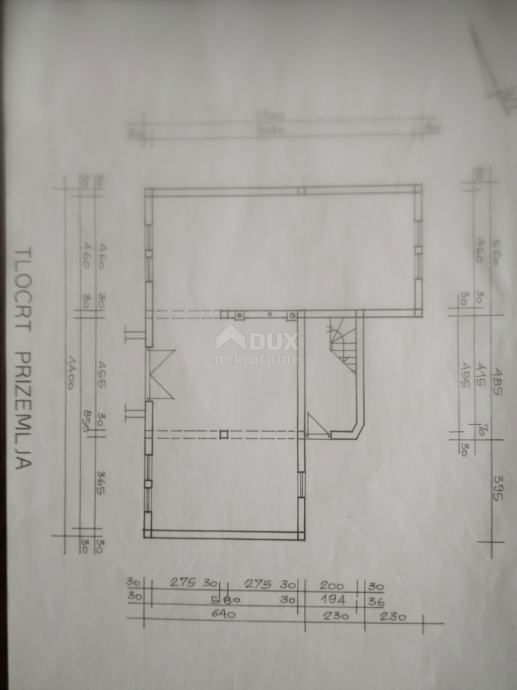 KRK, MALINSKA - Palazzina in fase di ristrutturazione, 5 unità separate!