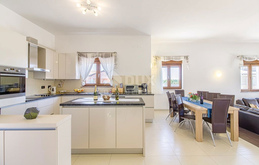 ISTRIA, JADREŠKI - Villa familiare con piscina in un ambiente tranquillo