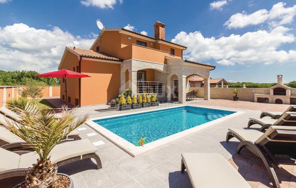 ISTRIA, JADREŠKI - Villa familiare con piscina in un ambiente tranquillo