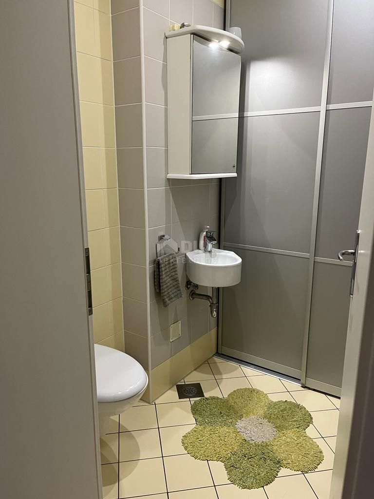 RIJEKA, MARTINKOVAC - bellissimo e moderno 2BR+DB in un'ottima posizione