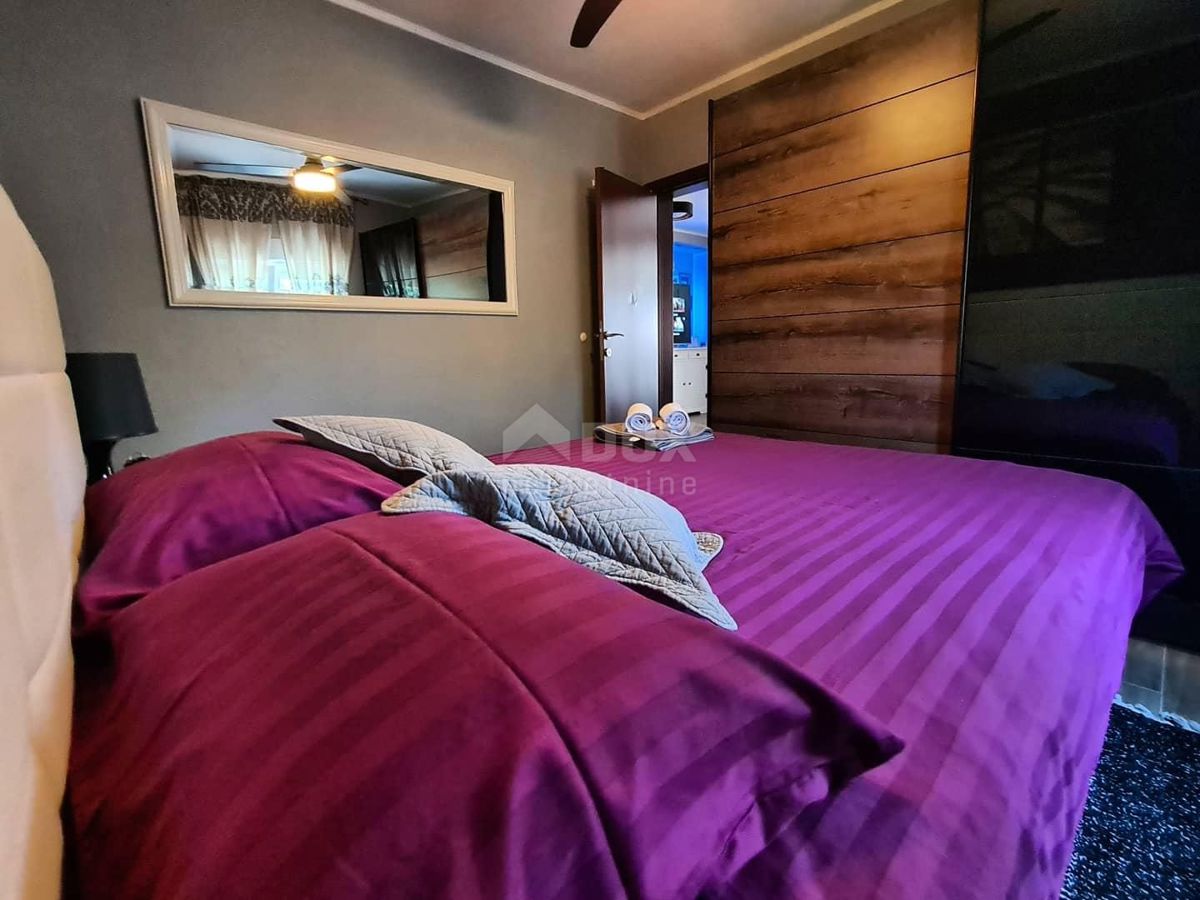 ZADAR, PRIVLAKA - Casa moderna a 40 m dal mare