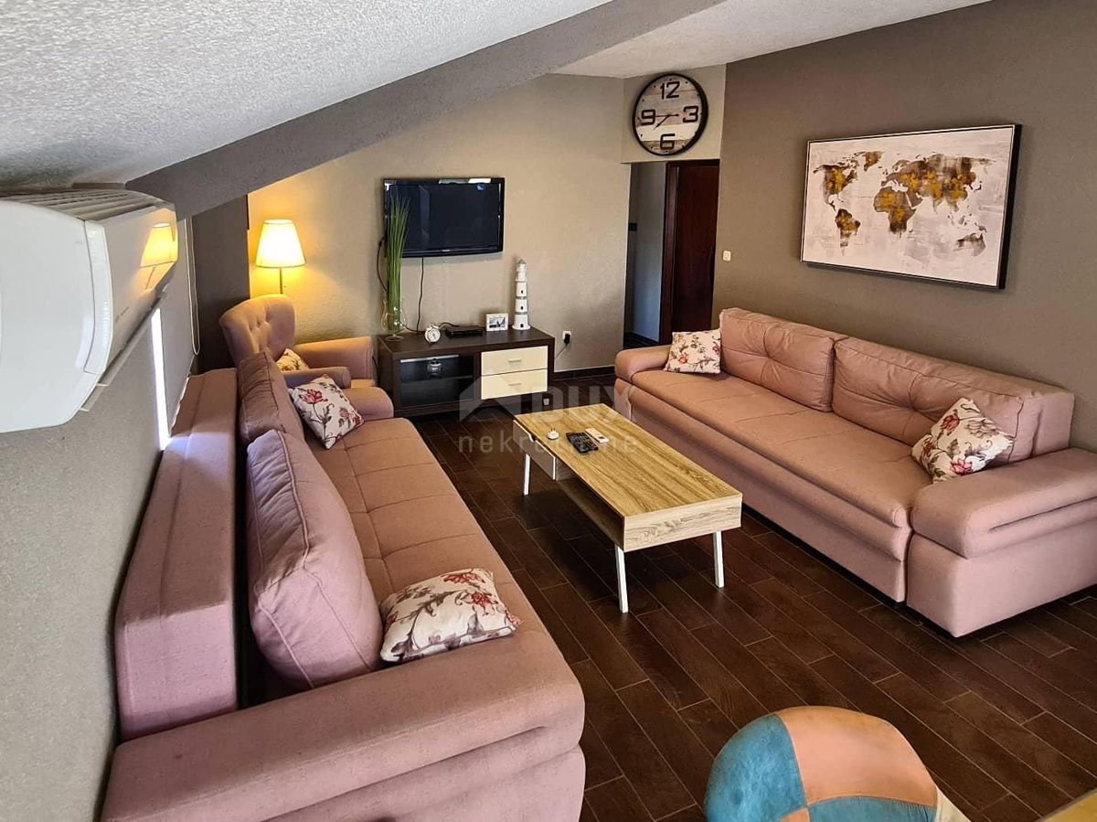 ZADAR, PRIVLAKA - Casa moderna a 40 m dal mare