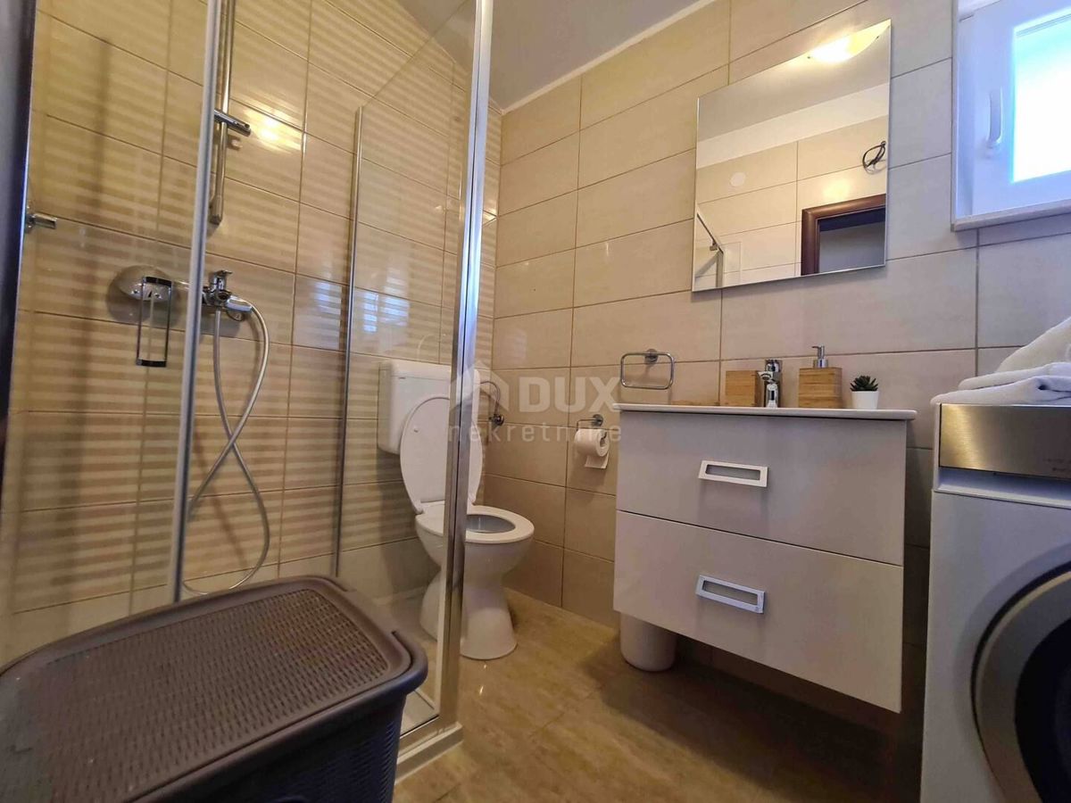 ZADAR, PRIVLAKA - Casa moderna a 40 m dal mare