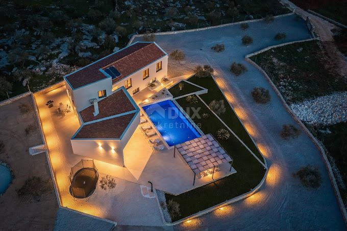 DALMAZIA, TROGIR Villa di lusso con piscina