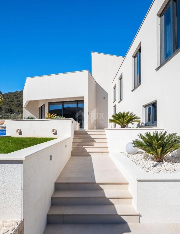 DALMAZIA, TROGIR Villa di lusso con piscina