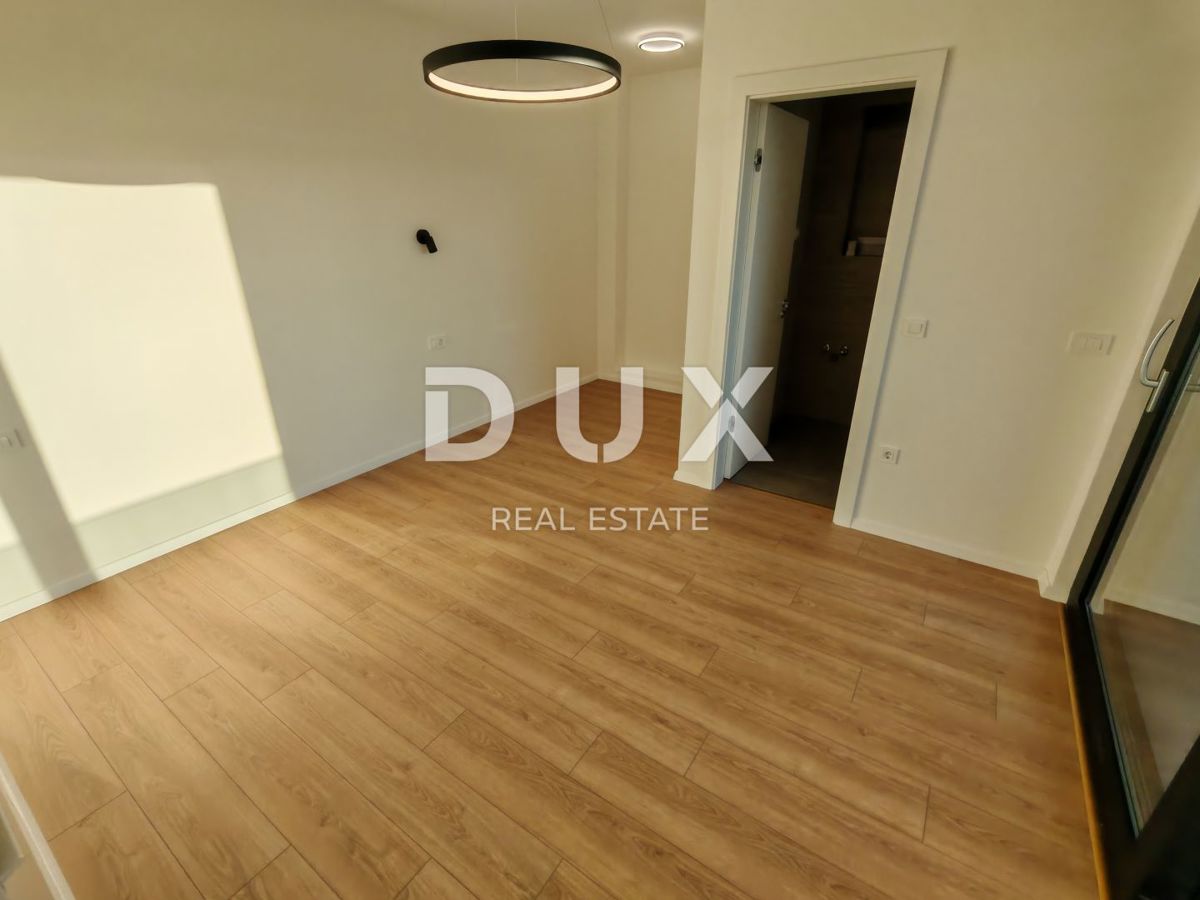  ZADAR, ZATON - Villa bifamiliare di lusso con piscina riscaldata, sauna e palestra! Nuova costruzione! B1