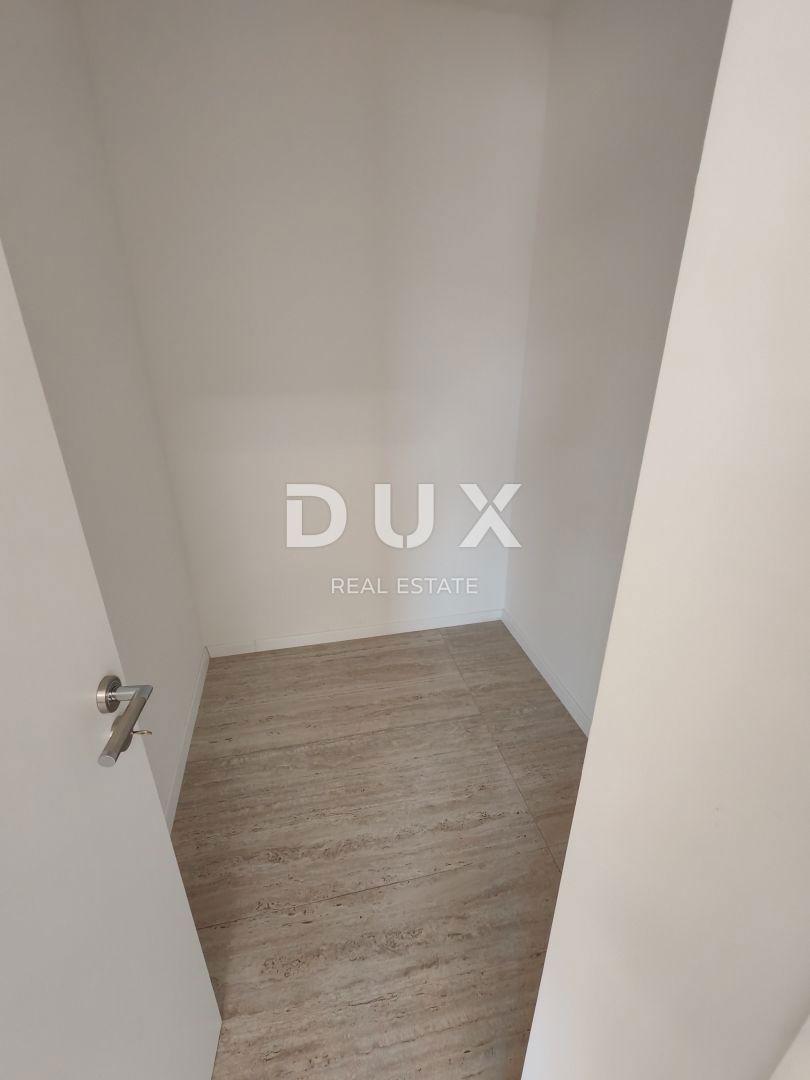  ZADAR, ZATON - Villa bifamiliare di lusso con piscina riscaldata, sauna e palestra! Nuova costruzione! B1