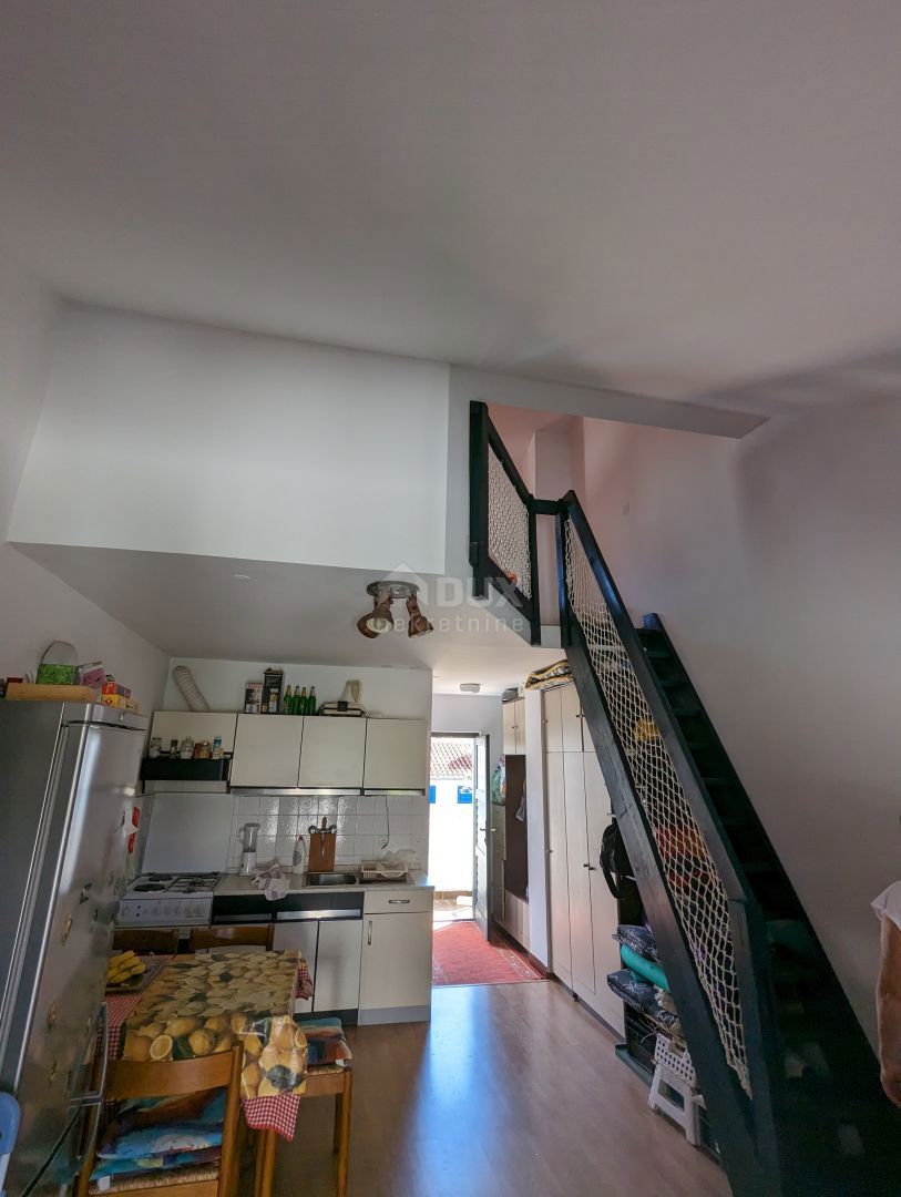 SENJ, STINICA, appartamento con garage al primo piano, balcone, vista mare 