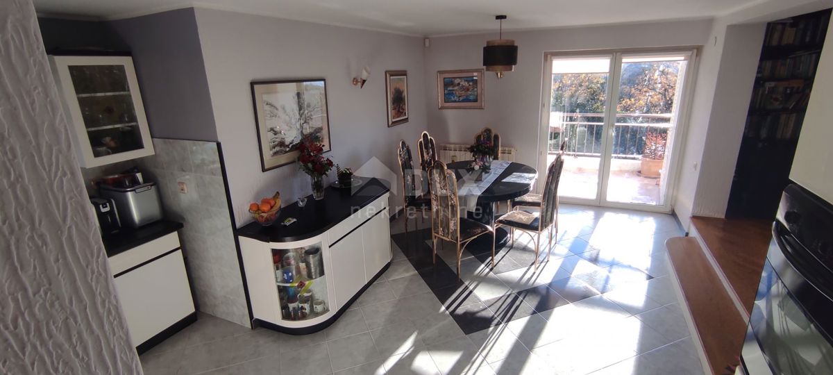 RIJEKA - Bella casa con piscina sulle linee urbane!