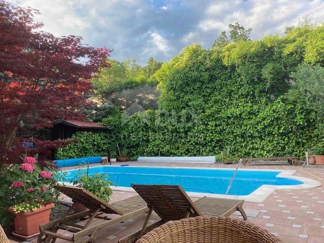 RIJEKA - Bella casa con piscina sulle linee urbane!