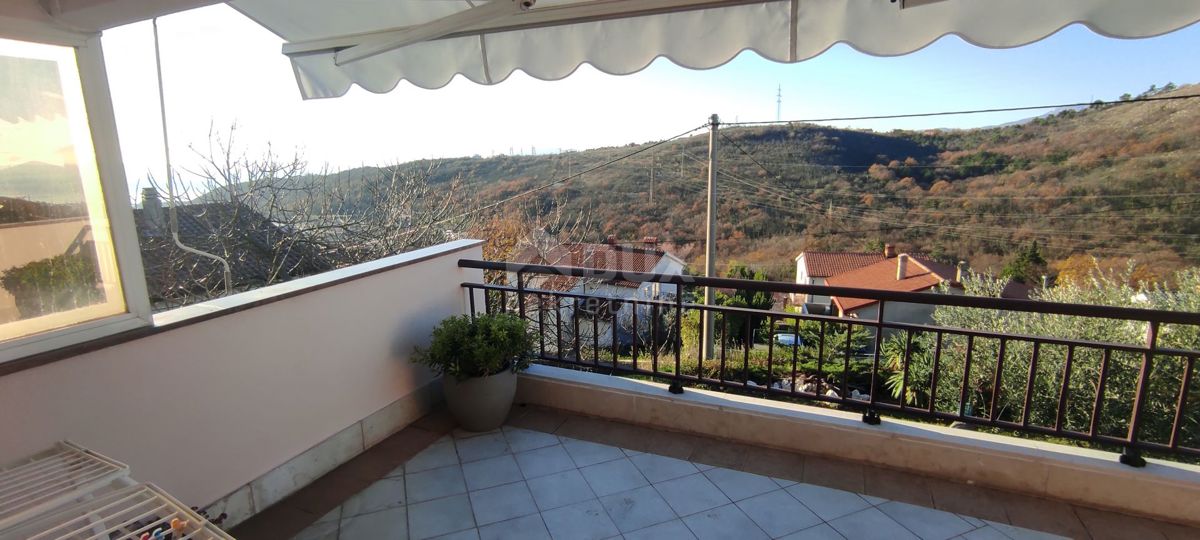 RIJEKA - Bella casa con piscina sulle linee urbane!