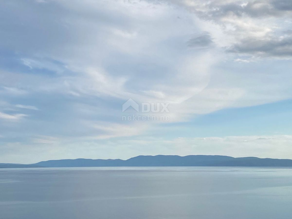 RIJEKA, KOSTRENA - terreno 1.211 m2 con vista mare - a soli 160 metri dal mare! OPPORTUNITÀ!