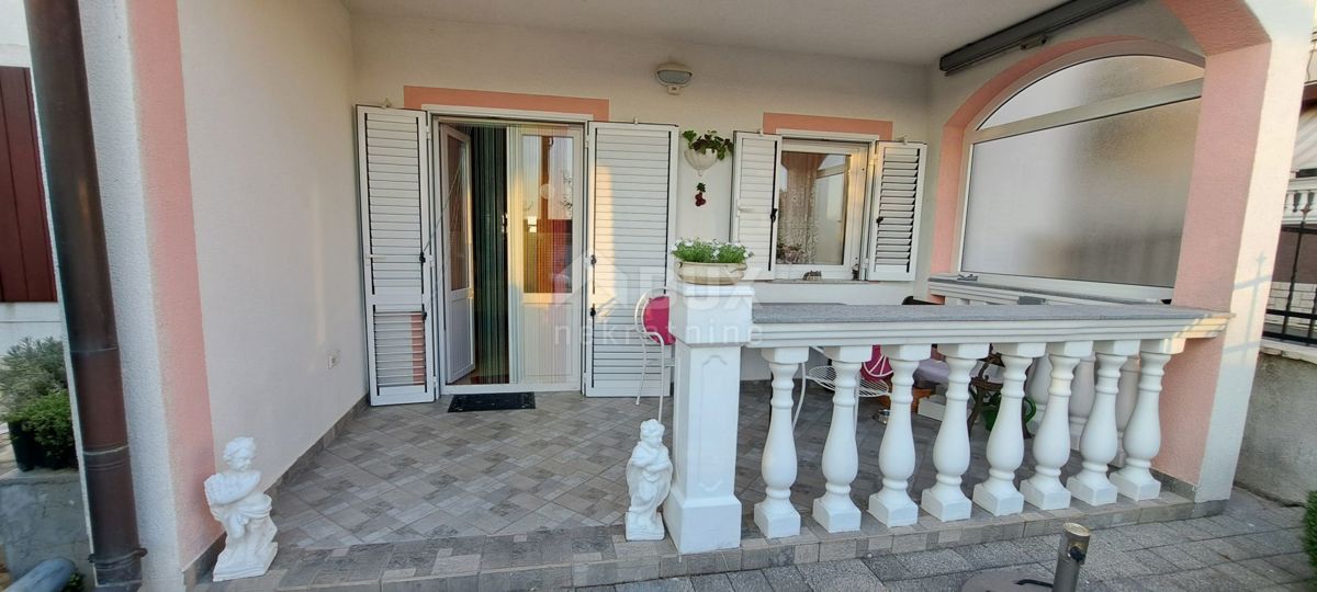 CRIKVENICA, JADRANOVO - casa con vista sul mare aperto