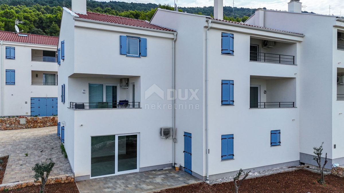 ISOLA DI CRES, CRES - Appartamento 3 camere da letto + bagno, parcheggio, vista mare