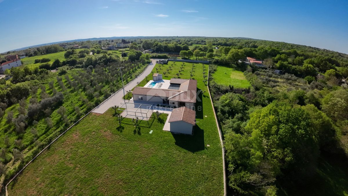 ISTRIA, LIŽNJAN - Impeccabile casa moderna a un piano