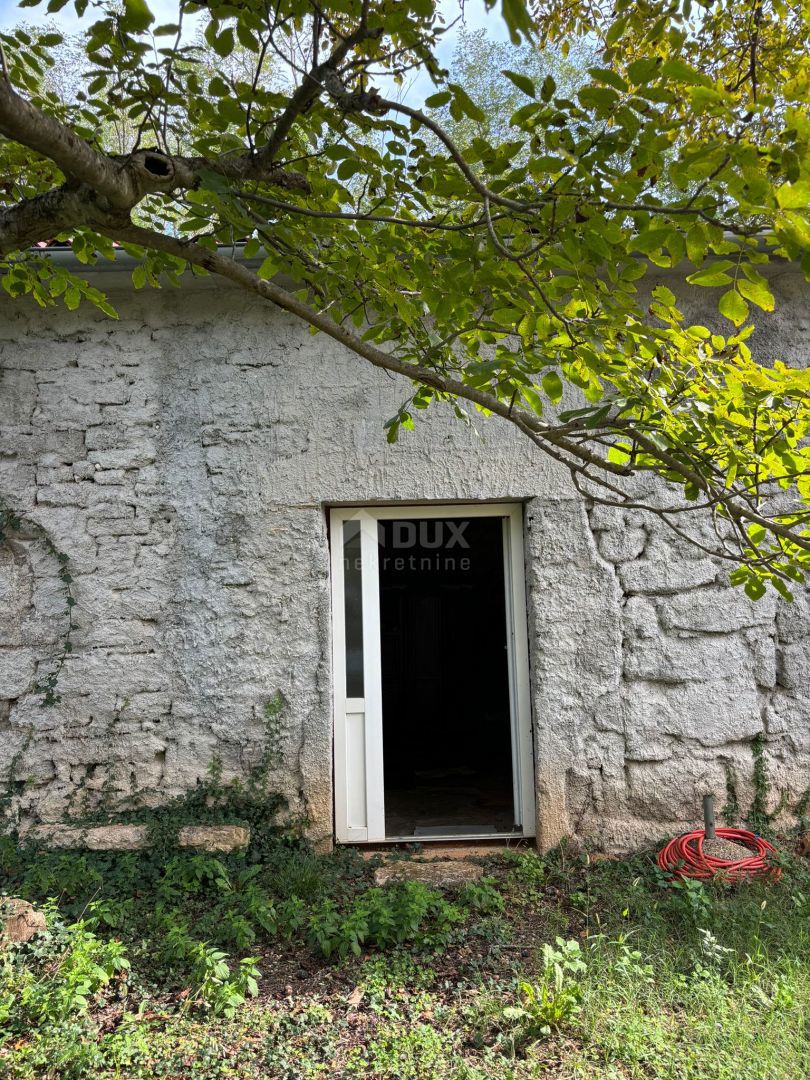 ISTRIA, BARBAN Casa parzialmente ristrutturata in bella posizione + terreno edificabile!