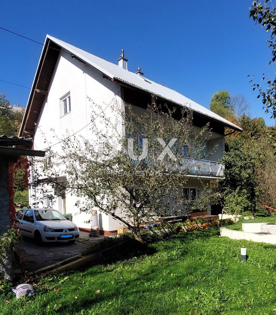 GORSKI KOTAR, FUŽINE - Casa indipendente con due unità abitative, garage e giardino nel centro di Fužine