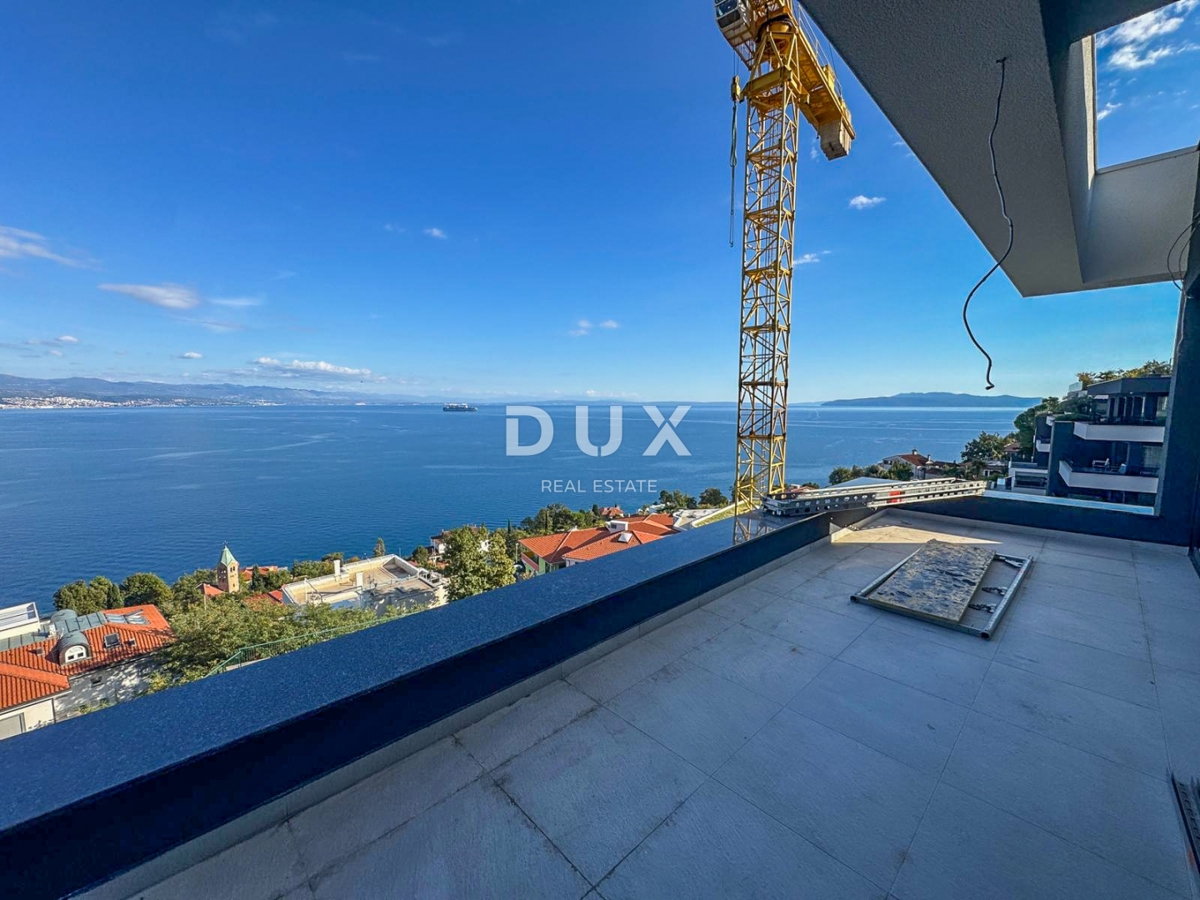 OPATIJA, CENTRO - attico con vista in un nuovo edificio sopra il centro di Opatija 