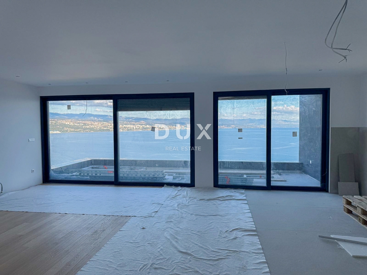 OPATIJA, CENTRO - attico con vista in un nuovo edificio sopra il centro di Opatija 