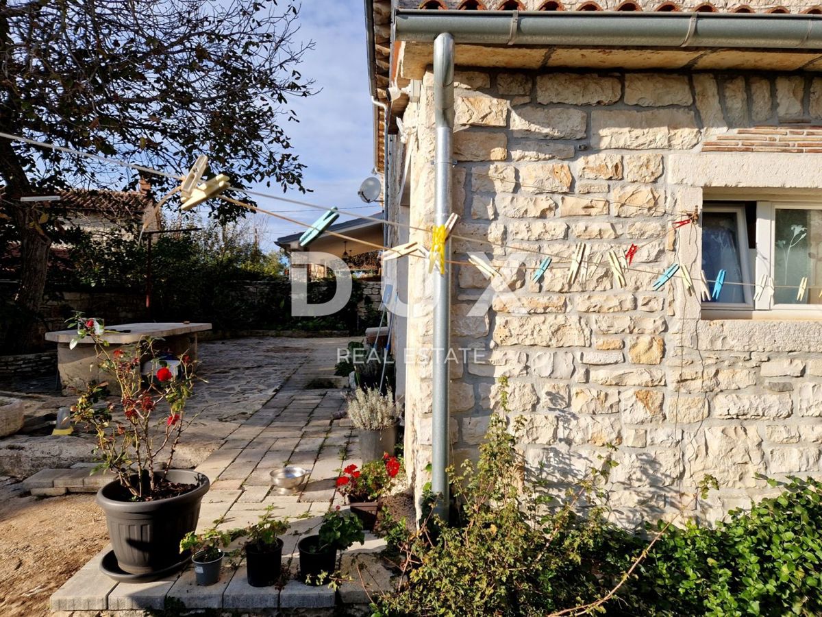 ISTRIA, KANFANAR - Casa in pietra con giardino