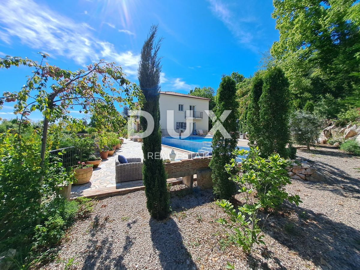 OPATIJA, BRSEČ - villa di lusso 430m2 con piscina e vista mare + giardino paesaggistico 2700m2