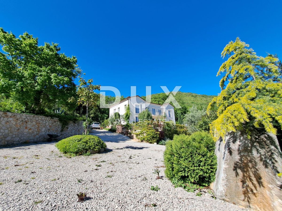 OPATIJA, BRSEČ - villa di lusso 430m2 con piscina e vista mare + giardino paesaggistico 2700m2