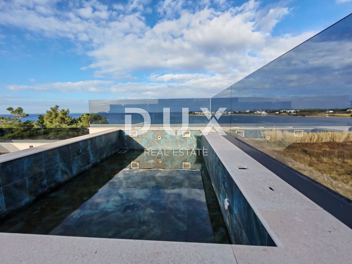 ZADAR, PRIVLAKA - Stupendo attico con piscina riscaldata sulla terrazza sul tetto! S5