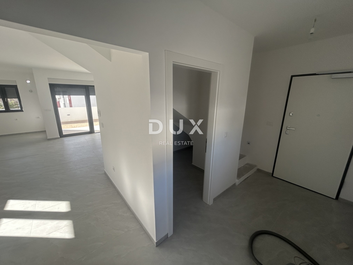 ŠIBENIK, VODICE - Appartamento con tre camere da letto in un nuovo edificio in una posizione tranquilla