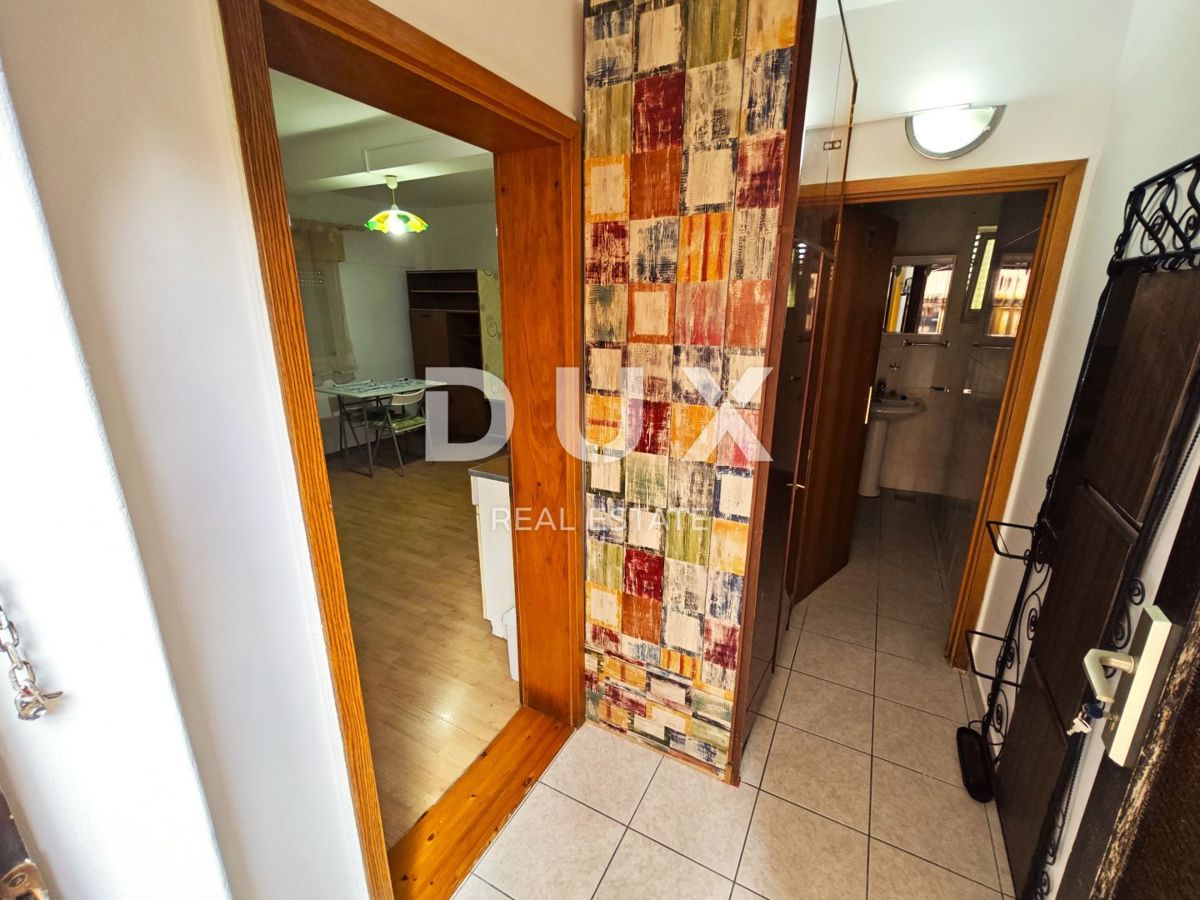 RIJEKA, TRSAT - Appartamento monolocale con terrazza, OCCASIONE!