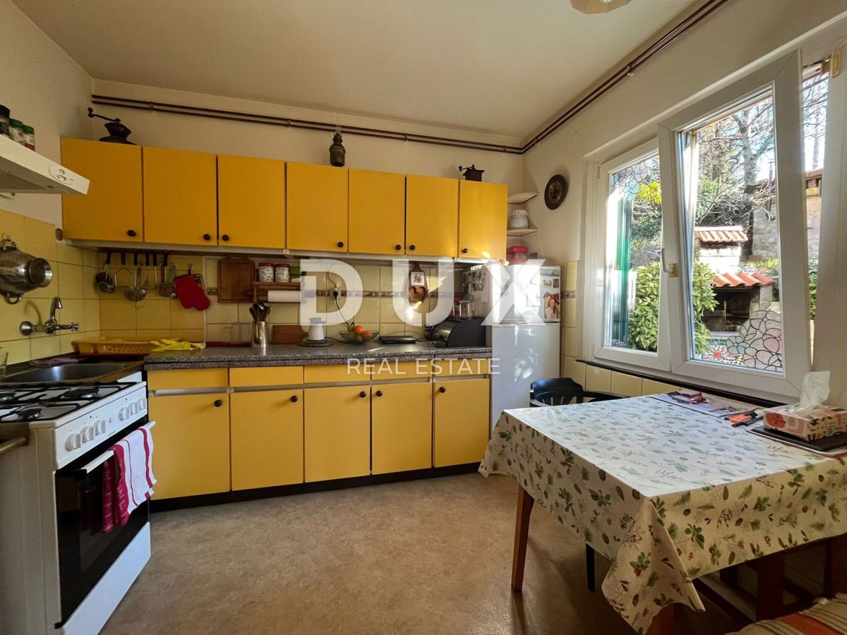 OPATIJA, VEPRINAC - Casa indipendente con due appartamenti e vista mare