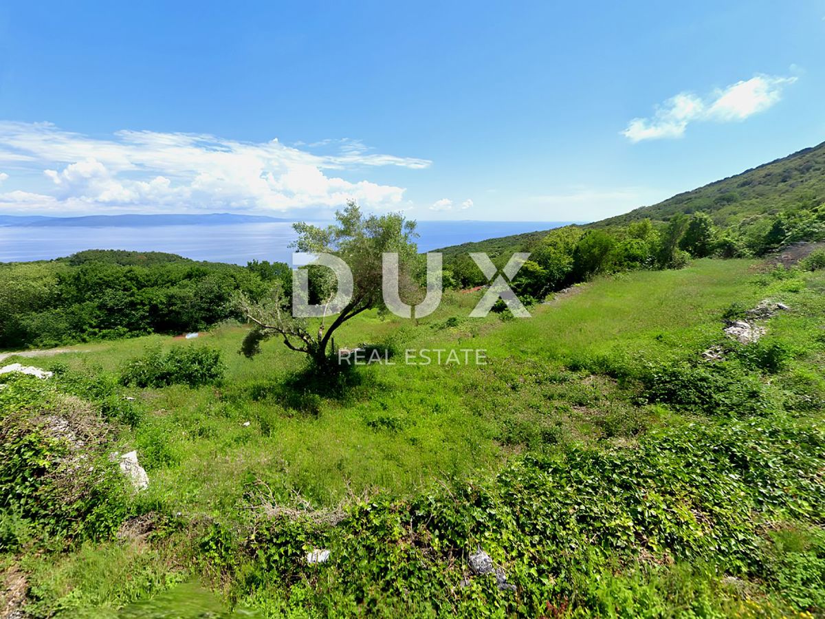 ISTRIA, RABAC - Terreno con spettacolare vista mare