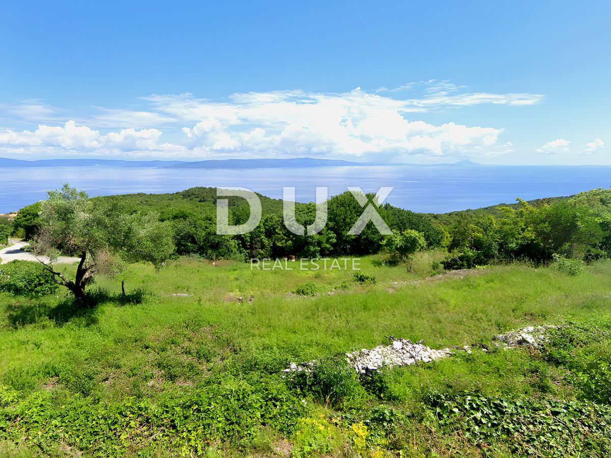 ISTRIA, RABAC - Terreno con spettacolare vista mare