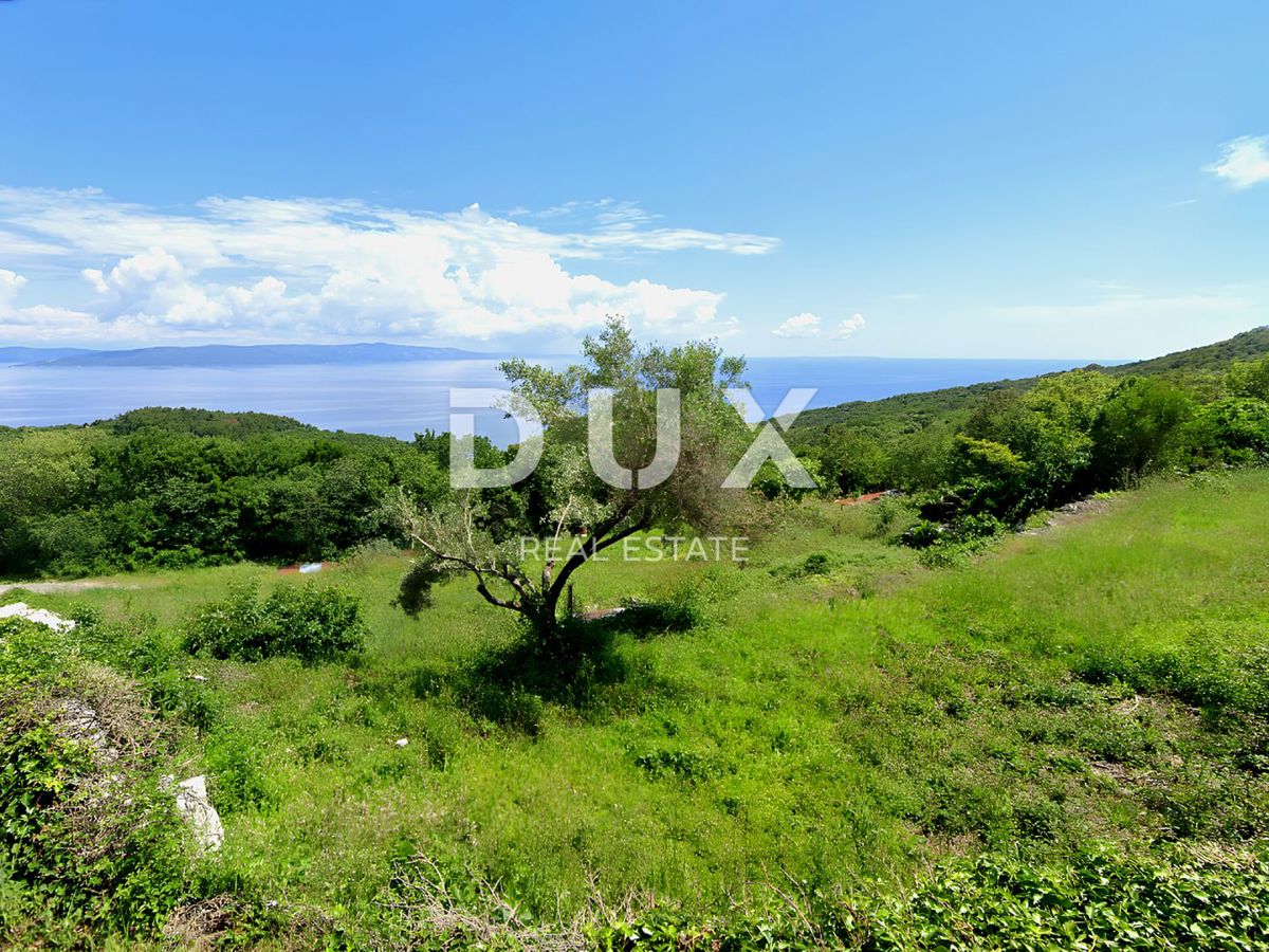 ISTRIA, RABAC - Terreno con spettacolare vista mare