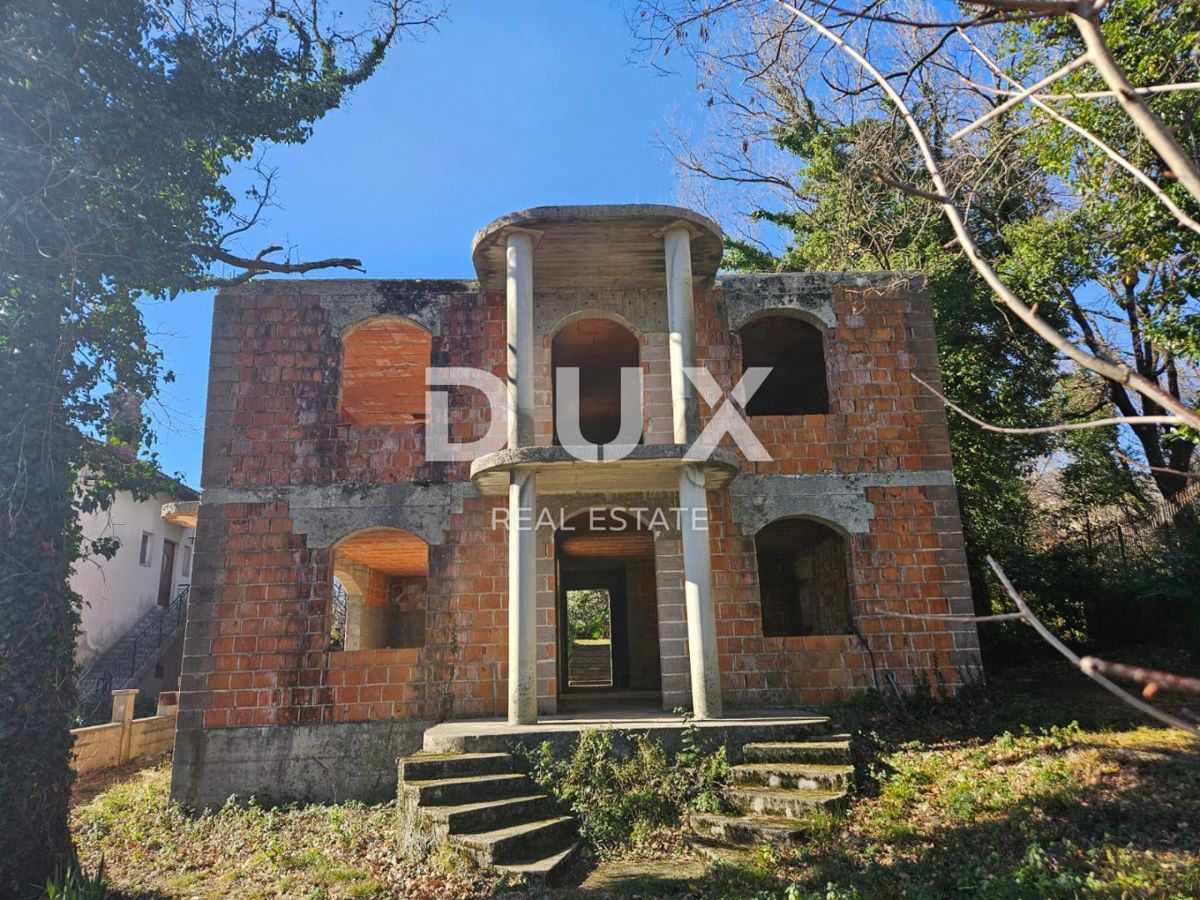 OPATIJA, VOLOSKO - terreno edificabile in posizione attraente, opportunità di investimento