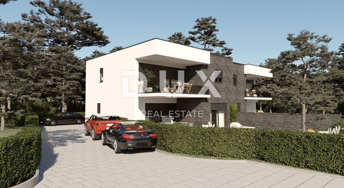 KRALJEVICA - Villa bifamiliare con piscina vicino al mare!