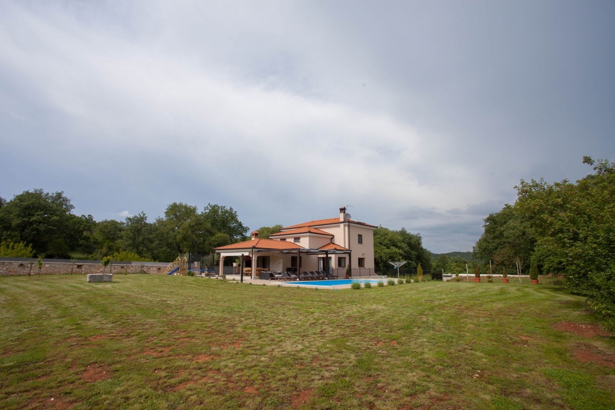 ISTRIA, ROVIGNO - bellissima casa in un ambiente idilliaco!