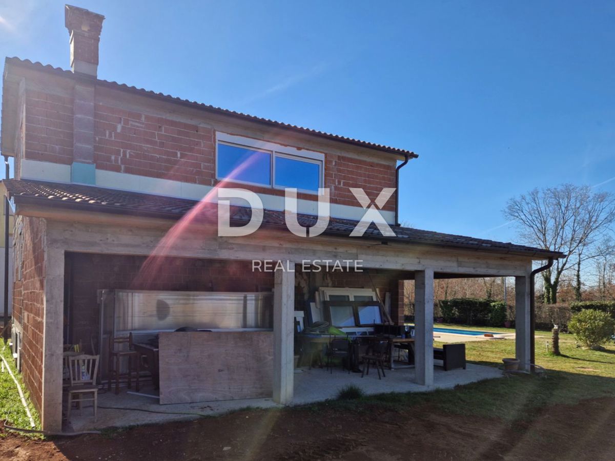 ISTRIA, LABIN - Casa con piscina in costruzione