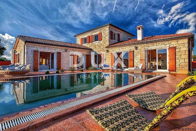 ISTRIA, SVETVINČENAT - Villa in pietra con piscina in ambiente minerario