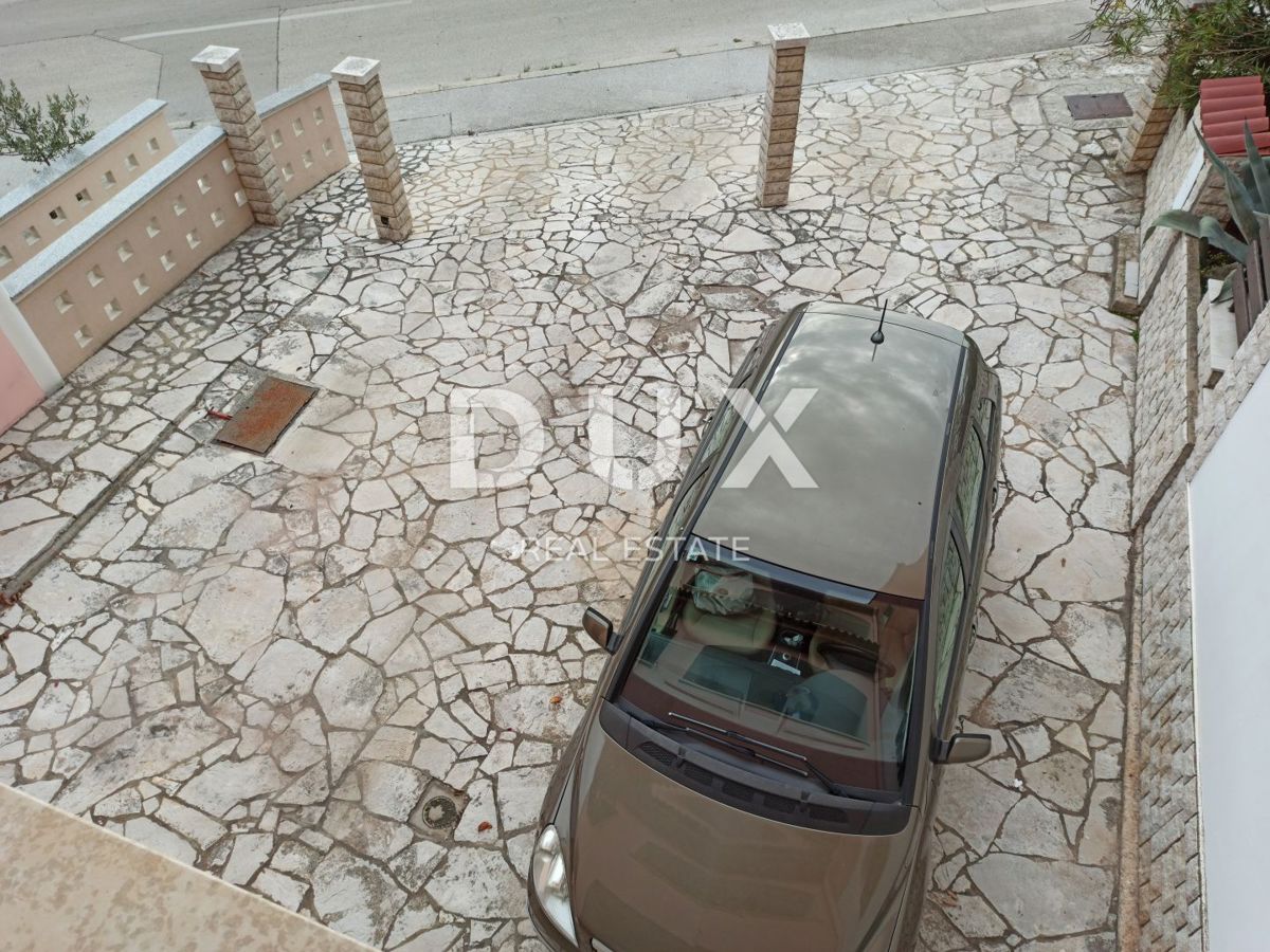 ISTRIA, POLA - Casa in posizione ideale con grande potenziale