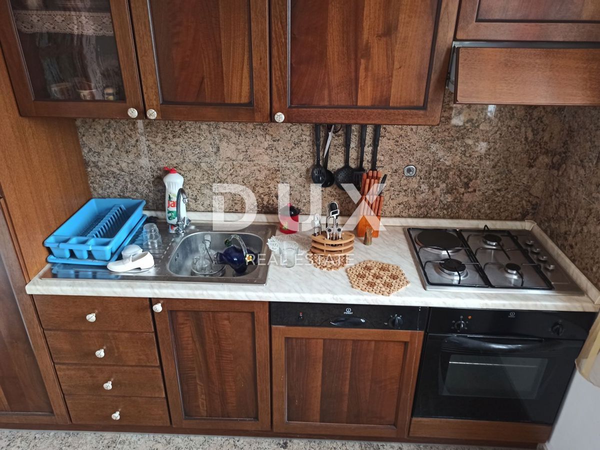 ISTRIA, POLA - Casa in posizione ideale con grande potenziale
