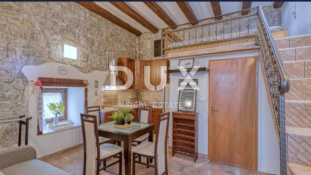 MATULJI, JUŠIĆI - 2 appartamenti splendidamente arredati