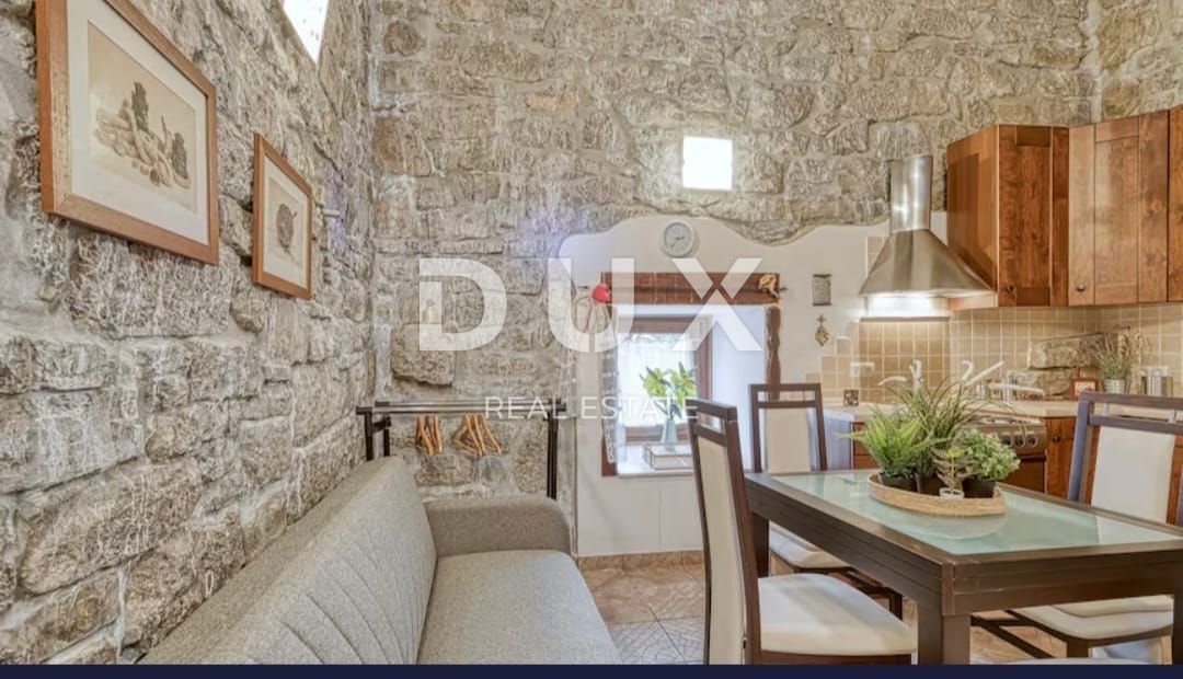 MATULJI, JUŠIĆI - 2 appartamenti splendidamente arredati