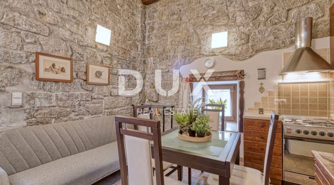 MATULJI, JUŠIĆI - 2 appartamenti splendidamente arredati