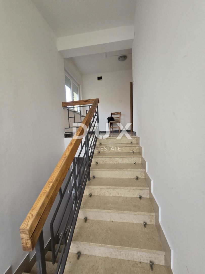 MALI LOŠINJ - CASA in posizione tranquilla, una rarità sul mercato