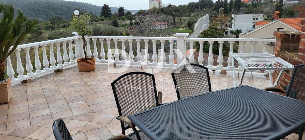 ISOLA DI RAB, KAMPOR - Appartamento, completamente arredato, per investimento