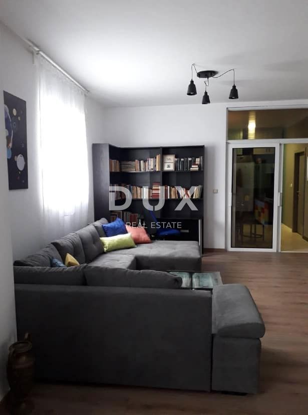 VIŠKOVO, SARŠONI - Spazioso appartamento, 3 camere da letto + soggiorno