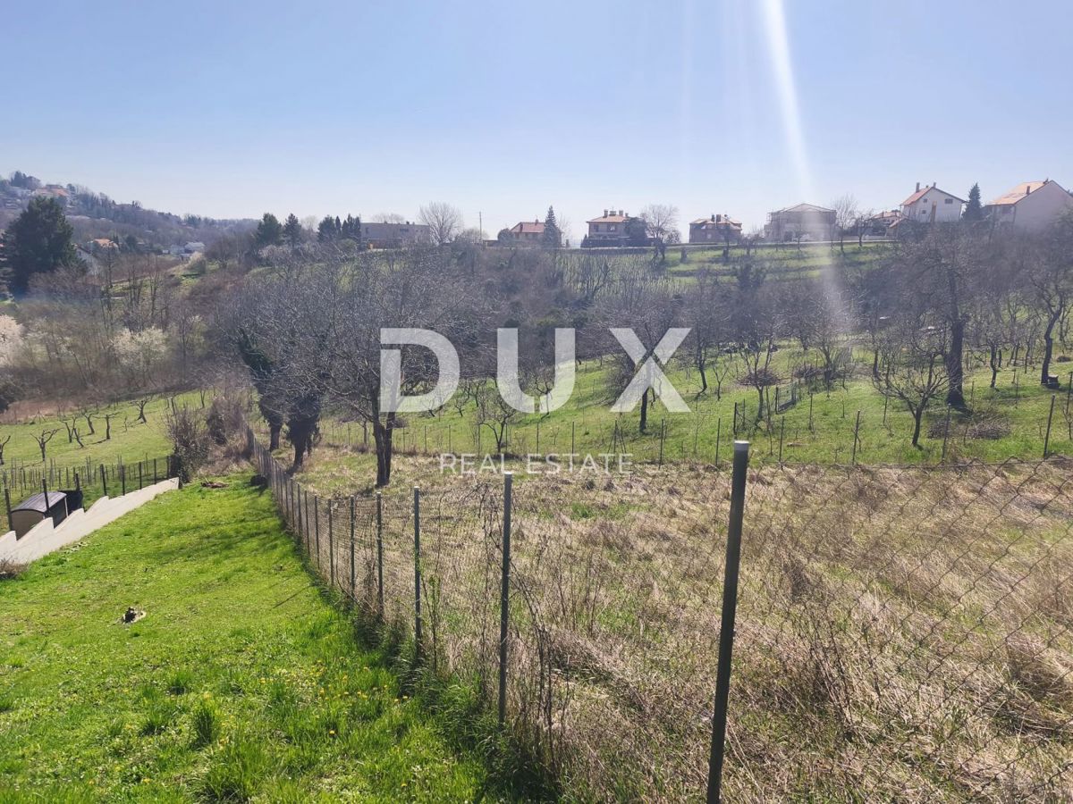 ZAGABRIA, MIKULIĆI - Terreno edificabile con progetto per una villa di lusso con piscina