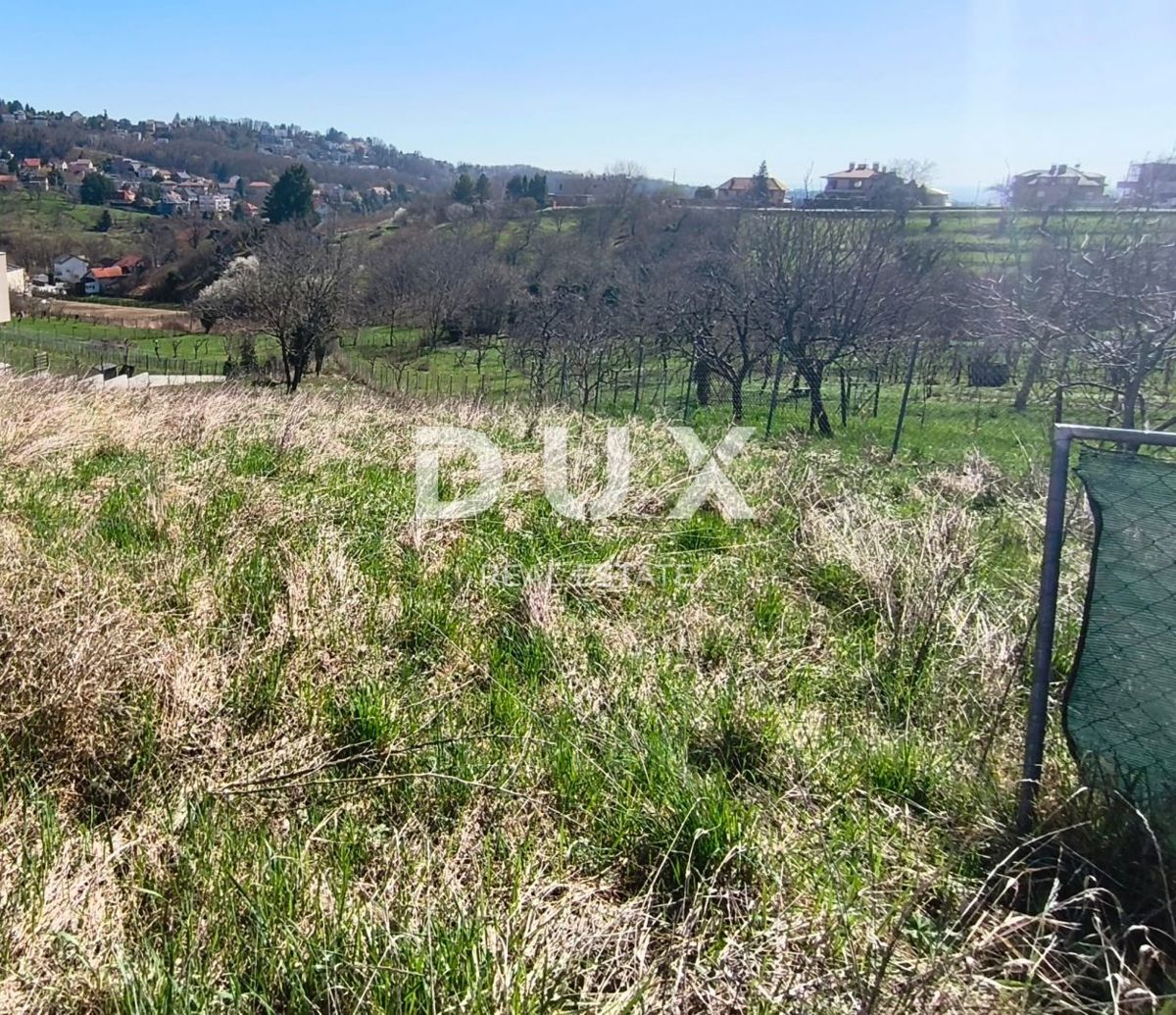 ZAGABRIA, MIKULIĆI - Terreno edificabile con progetto per una villa di lusso con piscina